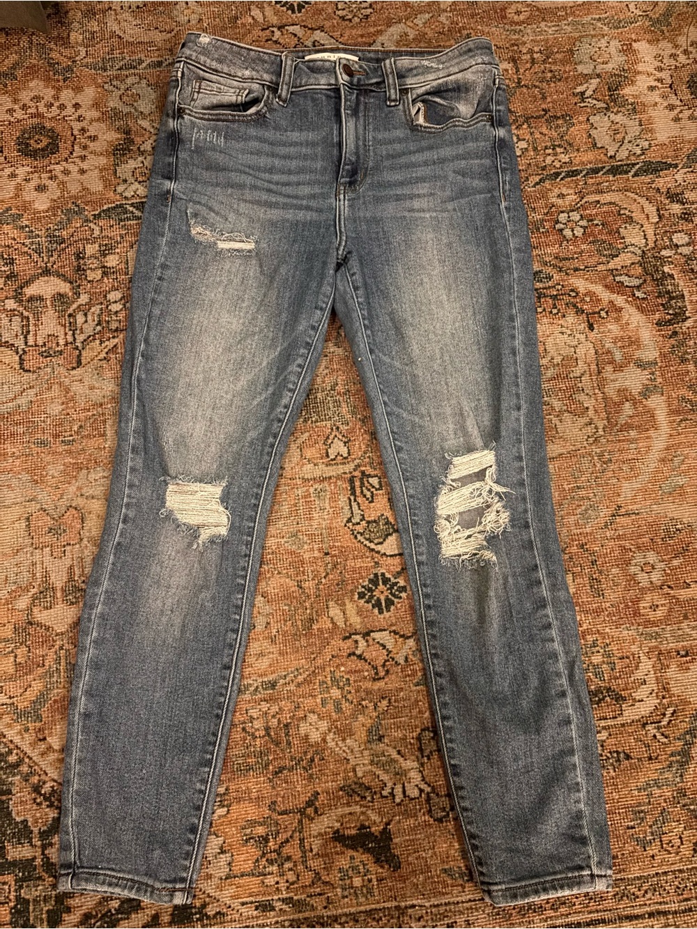 eunina Distressed Ankle Jeans - Light Blue Wash